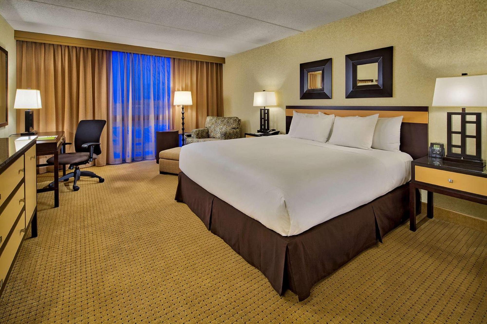 Doubletree By Hilton Chicago - Arlington Heights Hotel Bagian luar foto