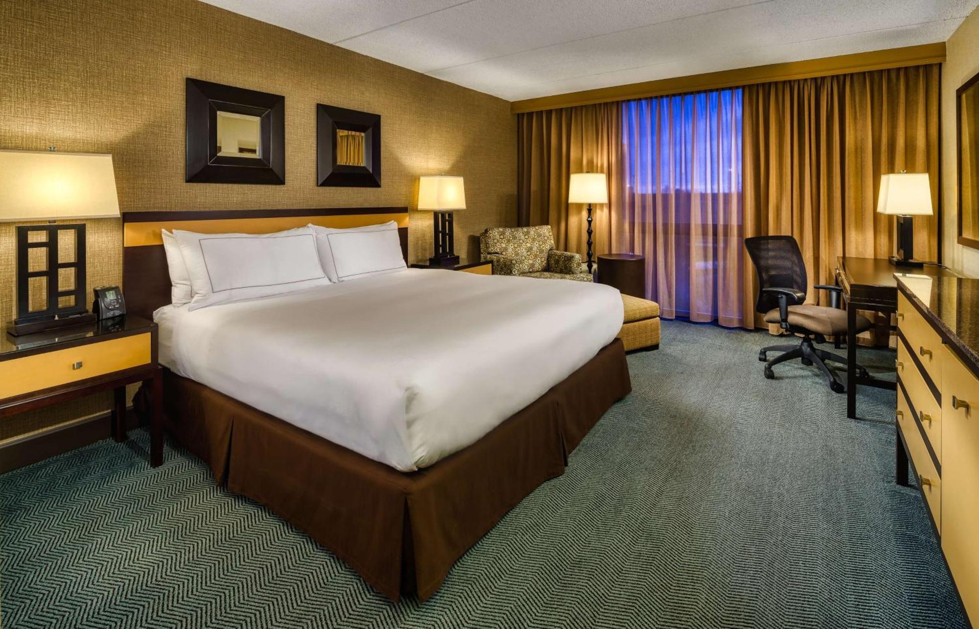 Doubletree By Hilton Chicago - Arlington Heights Hotel Bagian luar foto